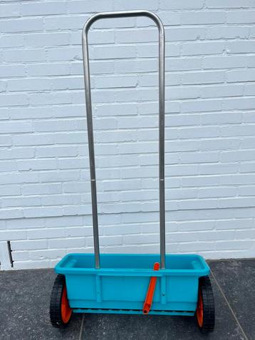 Strooiwagen Gardena beschikbaar voor biedingen