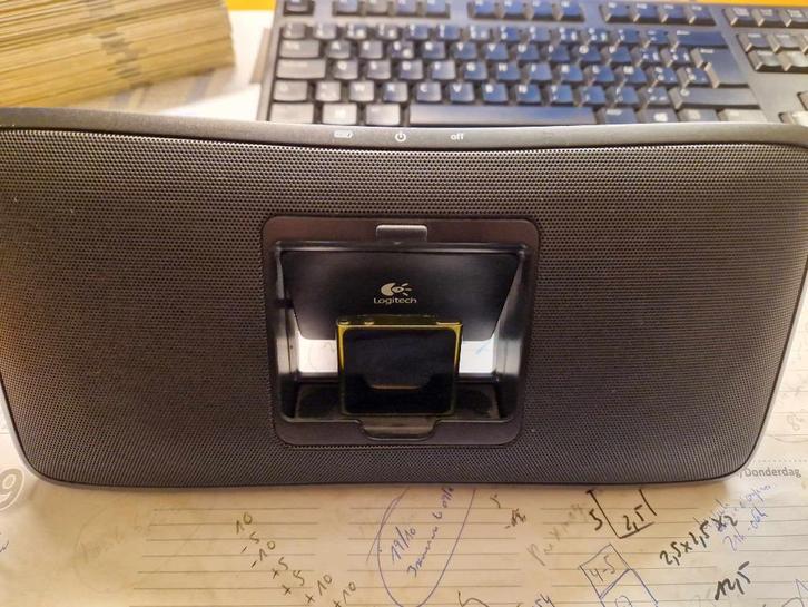 Enceinte Logitech - pour apple, Audio, Tv en Foto, Mp3-spelers | Apple iPod, Gebruikt, Overige types, Zwart, Ophalen of Verzenden