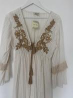 Nieuw Wit met goud ibiza maxi-kleed kaartje aan Onesize, Kleding | Dames, Jurken, Ophalen of Verzenden, Nieuw, Wit
