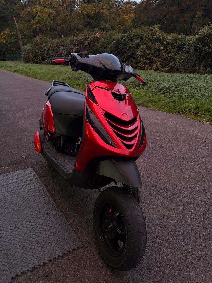 Piaggio zip 2takt 70cc, Fietsen en Brommers, Scooters | Piaggio, Zo goed als nieuw, Zip, Klasse A (25 km/u), Tweetakt, Ophalen