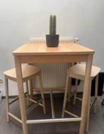 Hoge eettafel met 2 krukken, Huis en Inrichting, Ophalen, Zo goed als nieuw, Inclusief barstoelen