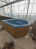 Jacuzzi  gratis geleverd geplaatst en 1j garantie, Ophalen of Verzenden, Zo goed als nieuw