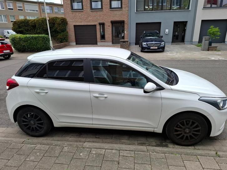 Hyundai i20 Active, Auto's, Hyundai, Particulier, i20, Airconditioning, Centrale vergrendeling, Elektrische ramen, Lichtmetalen velgen