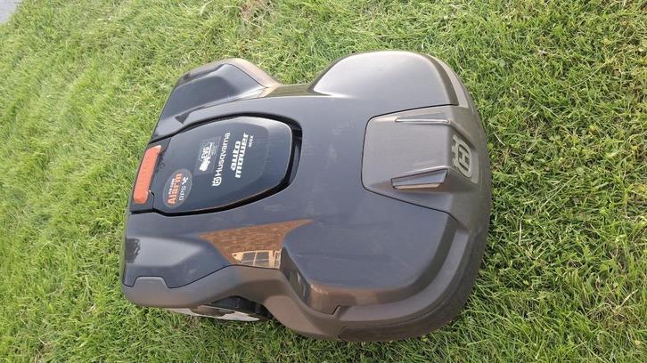 Husqvarna Automower 405X, Tuin en Terras, Robotmaaiers, Zo goed als nieuw, 20 tot 25 cm, Met regensensor, Bestuurbaar via app