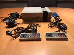 Nintendo NES, Ophalen of Verzenden, Zo goed als nieuw, Met 2 controllers