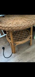 Rieten bijzet tafel, Huis en Inrichting, Ophalen, Zo goed als nieuw, Hout, Vintage
