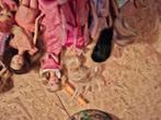 Poupée Barbie avec robes, Enfants & Bébés, Jouets | Poupées, Enlèvement