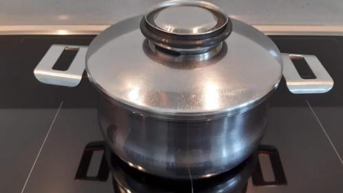 Kookpot merk Demeyere inhoud 1,5 l, niet voor inductie, Huis en Inrichting, Keuken | Potten en Pannen, Zo goed als nieuw, Ophalen