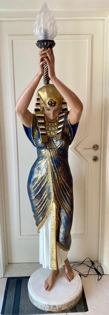 Prachtig groot beeld met lamp, staande Egyptische slangengod, Huis en Inrichting, Lampen | Vloerlampen, Nieuw, 150 tot 200 cm