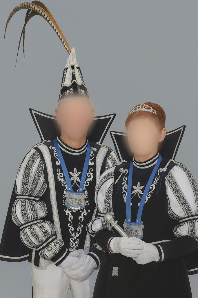 Prins en prinses kostuum salon Roger, Vêtements | Hommes, Costumes de carnaval & Vêtements de fête, Comme neuf, Vêtements, Enlèvement