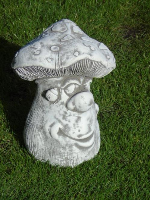 statue d un champignon marrant en pierre patinée , nouveau !, Jardin & Terrasse, Statues de jardin, Neuf, Autres types, Pierre