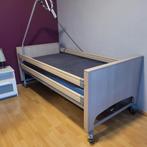 Lit medical électrique très trè peu utilisé avec matelas a, Ophalen of Verzenden, Zo goed als nieuw, Eenpersoons, Medical électrique