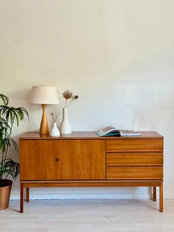 Vintage dressoir sideboard Palette Möbel jaren 60/70 beschikbaar voor biedingen