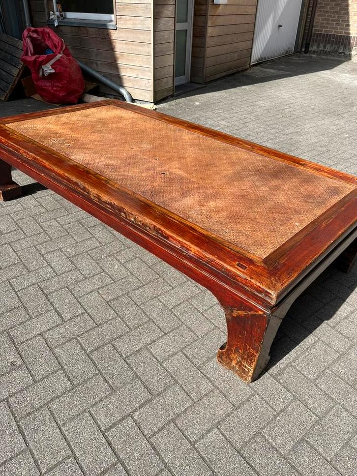 ANTIEK OPIUMBED TAFEL SALONTAFEL MASSIEF HOUT, Antiek en Kunst, Antiek | Meubels | Tafels, Ophalen