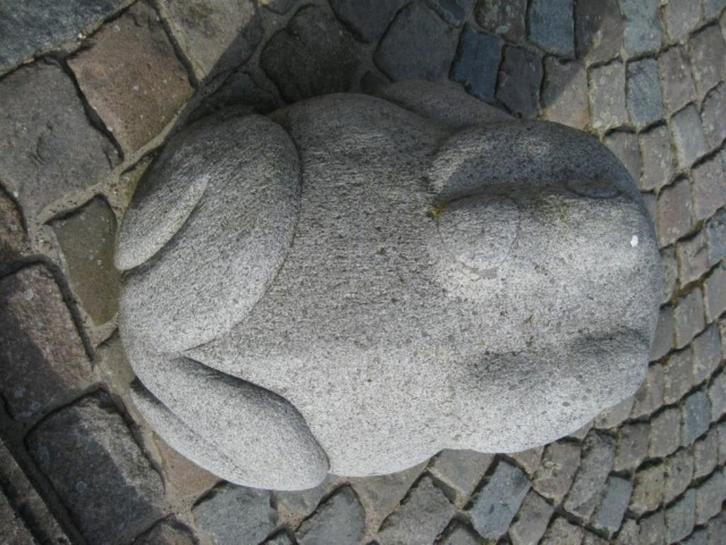 Grenouille en granit avec trou de pulvérisation  (nouvelle), Jardin & Terrasse, Pièces d'eau & Fontaines, Neuf, Fontaine, Granit