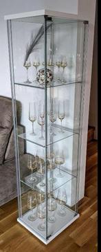 2x Ikea glazen vitrine kasten wit detolf deur glazen planken, Huis en Inrichting, Ophalen, Zo goed als nieuw, Glas, Met deur(en)