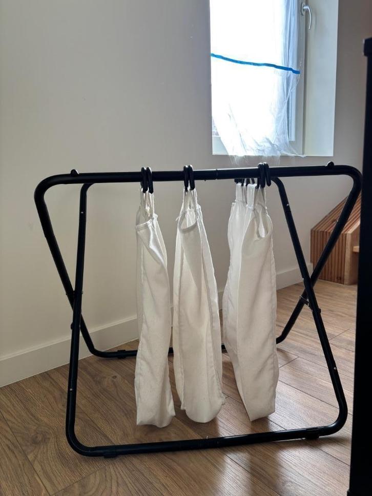 Wasmand rek met 3 zakken – wit (About You), Huis en Inrichting, Badkamer | Badtextiel en Accessoires, Gebruikt, Overige typen