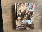 Vrouwen aan het front- Luc Corremans, Boeken, Oorlog en Militair, Ophalen of Verzenden, Zo goed als nieuw