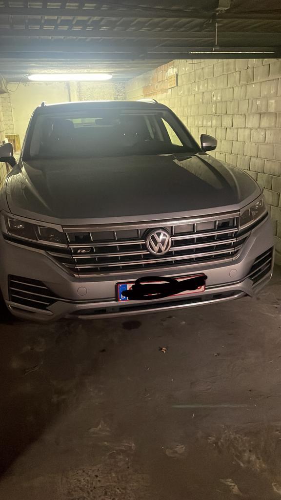 Volkswagen Touareg 2019, Auto's, Volkswagen, Particulier, Touareg, Panoramadak, Diesel, Dealer onderhouden, Ophalen