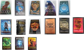 Verschillende ENG YA, Fantasy etc boeken beschikbaar voor biedingen