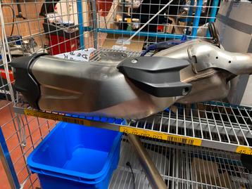 Originele uitlaat BMW F 900 R, onbeschadigd  beschikbaar voor biedingen