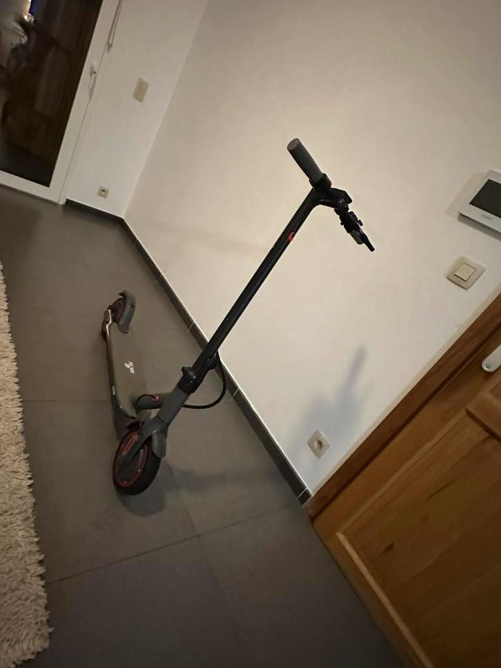 Ook-Tek V8+ waarschuwingen elektrische scooter, Elektronische apparatuur, Stofzuigers, Zo goed als nieuw, Ophalen