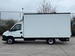 Iveco Daily 40C15 1Main Faible Km Airco Dhollandia élévateur, Auto's, Bestelwagens en Lichte vracht, Automaat, Stof, Zwart, Iveco