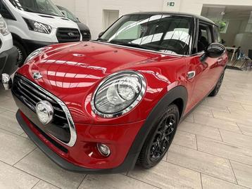 MINI Cooper (bj 2017) beschikbaar voor biedingen