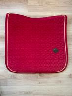 Kentucky Horsewear Saddle Pad Velvet Dressage Red, Animaux & Accessoires, Chevaux & Poneys | Couvertures & Couvre-reins, Comme neuf