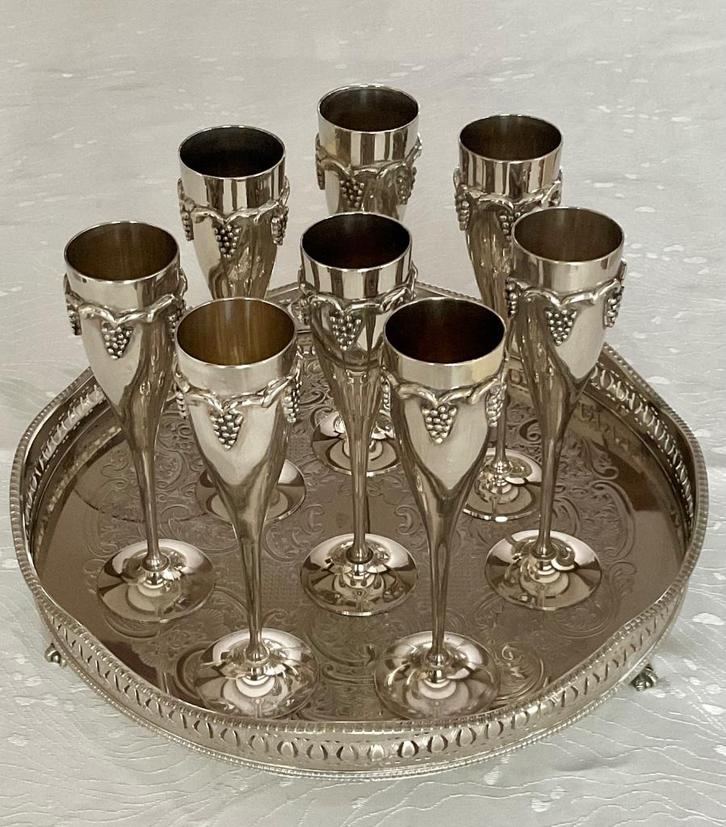 RARE Service Flûtes à champagne et plateau métal argenté, Antiek en Kunst, Antiek | Zilver en Goud, Zilver, Ophalen