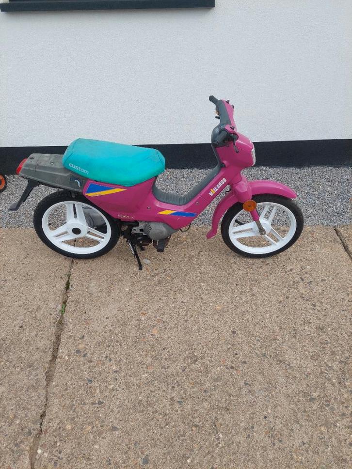 Wallaroo b klasse roze, Fietsen en Brommers, Brommers | Honda, Gebruikt, Overige modellen, Klasse B (45 km/u), Ophalen