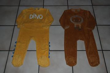 Set van 2 romperpyjama's van bruin fluweel T98 Heel goed! beschikbaar voor biedingen