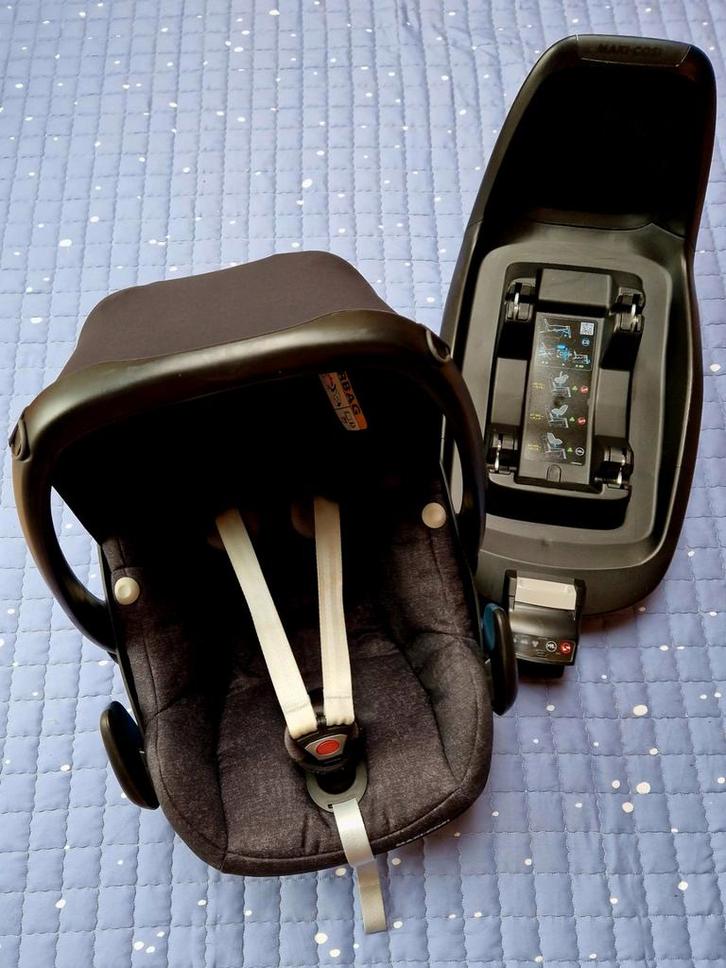 Maxi Cosi Pebble plus + 2wayFix, Kinderen en Baby's, Autostoeltjes, Ophalen