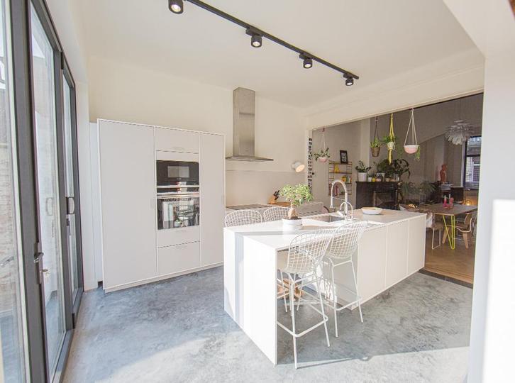 Keuken Kvik - prijs overeen te komen, Huis en Inrichting, Keuken | Complete keukens, Gebruikt, Enkelwandige keuken, Grijs, Composiet
