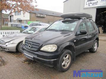 MERCEDES ML W163 GRIJS LEER LEDER INTERIEUR COMPLEET beschikbaar voor biedingen