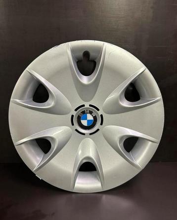 1 originele BMW serie 1 wieldoppen in 16" beschikbaar voor biedingen