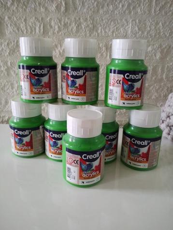 acrylverf  beschikbaar voor biedingen