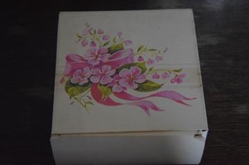 Vintage avon zeep - A token of love (verzamel object), Enlèvement ou Envoi, Comme neuf, Bouteille de parfum, Plein