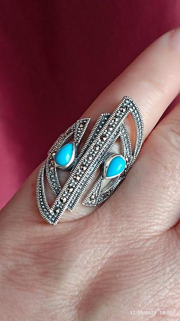 Magnifique bague en argent massif avec turquoise naturelle, Neuf, Enlèvement ou Envoi, Argent, Argent