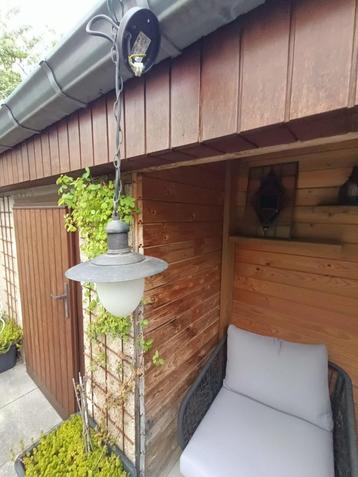 Lamp beschikbaar voor biedingen