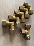 Raccords En Laiton 15mm 5coudes et 1t neuf, Enlèvement