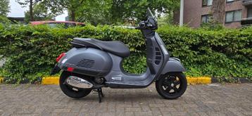 Vespa GTS300 HPE SuperSport gekeurd+1j garantie+groot onderh beschikbaar voor biedingen