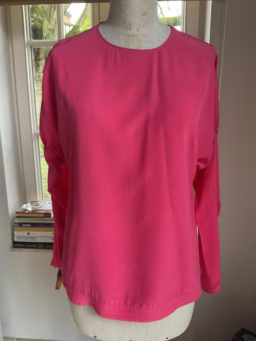 Blouse rouge en soie naturelle Valentino, taille M (40), Vêtements | Femmes, Blouses & Tuniques, Comme neuf, Enlèvement ou Envoi