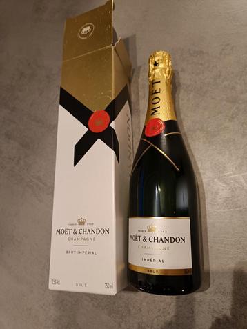 Moët & Chandon champagne 750 ML  beschikbaar voor biedingen