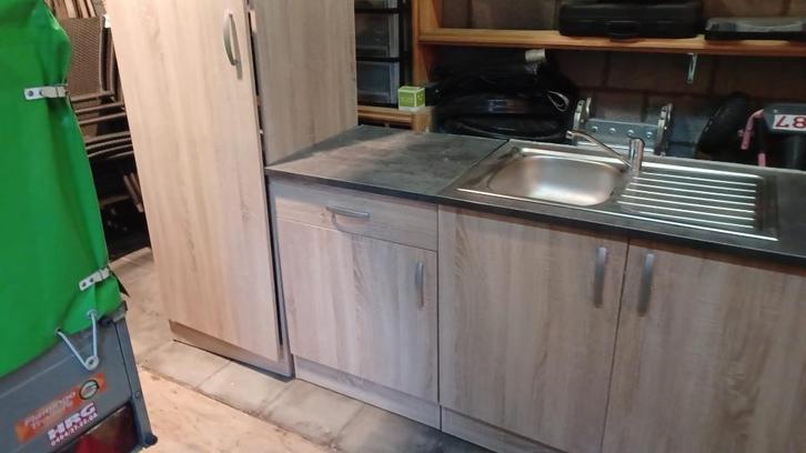 Keuken, Huis en Inrichting, Keuken | Complete keukens, Gebruikt, Enkelwandige keuken, Bruin, Hout, Ophalen