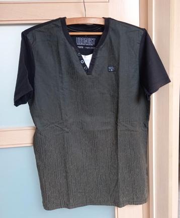 Mooie herentshirt,  maat M, Urban District beschikbaar voor biedingen