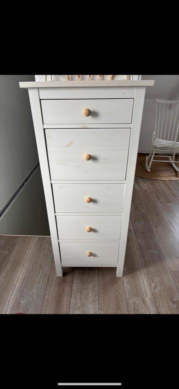 Hemnes commode 5 schuiven beschikbaar voor biedingen