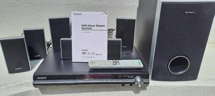 SONY Home Theater DAV-DZ230, Audio, Tv en Foto, Home Cinema-sets, Gebruikt, Dvd-speler, 5.1-systeem, Sony, Ophalen
