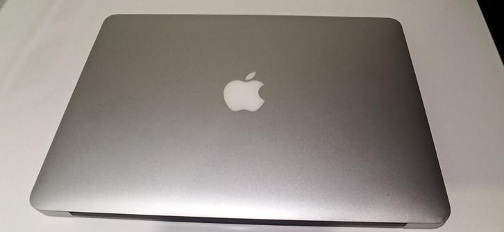 Apple macbook air / macbook white, Computers en Software, Apple Macbooks, Gebruikt, Ophalen of Verzenden