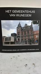 Het Gemeentehuis van Wijnegem, Livres, Guides touristiques, Comme neuf, Enlèvement ou Envoi